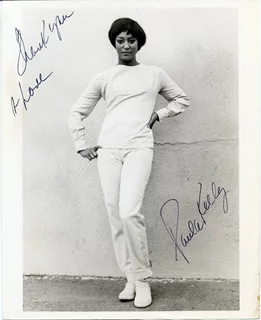Paula Kelly autograph