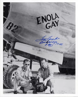 Tom Ferebee autograph