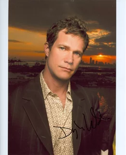 Dylan Walsh autograph