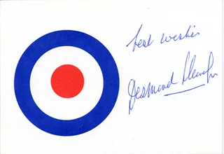 Desmond Llewelyn autograph
