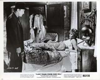 Kirk Douglas autograph