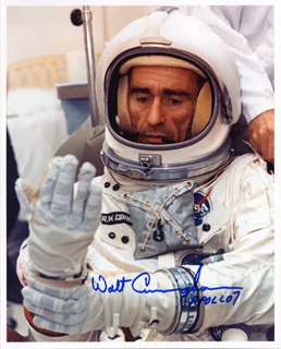 Walt Cunningham autograph