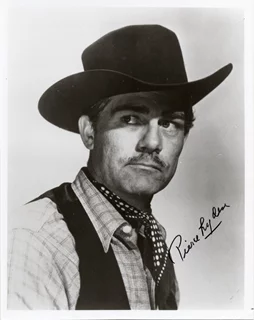 Pierce Lyden autograph