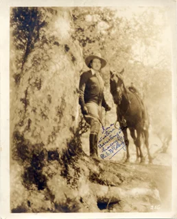 Philo McCullough autograph