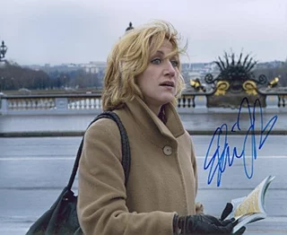 Edie Falco autograph