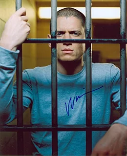 Wentworth Miller autograph