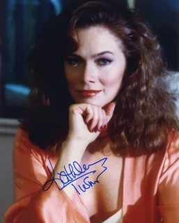 Kathleen Turner autograph