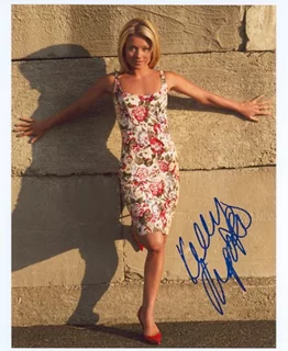 Kelly Ripa autograph