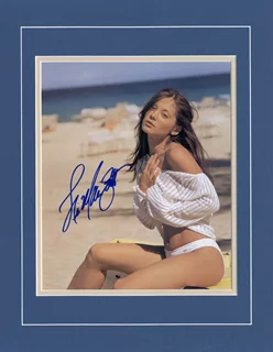 Lisa Marie Scott autograph