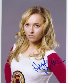 Hayden Panettiere autograph
