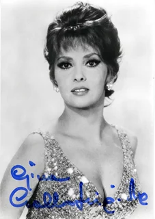 Gina Lollobrigida autograph