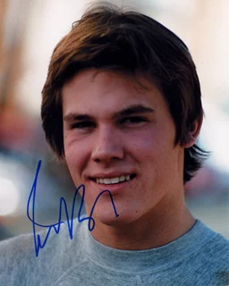 Josh Brolin autograph