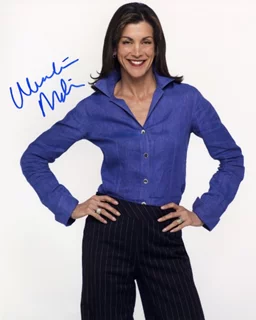 Wendie Malick autograph