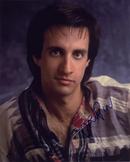Bronson Pinchot autograph