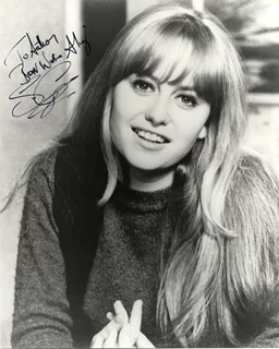 Susan George autograph