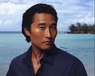 Daniel Dae Kim autograph