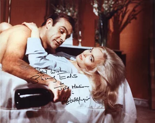 Shirley Eaton autograph