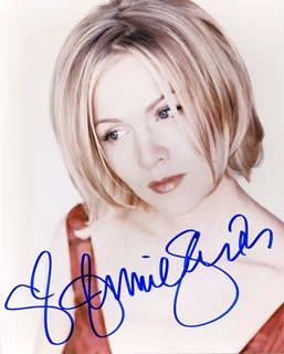 Jennie Garth autograph