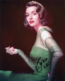 Patricia Neal autograph