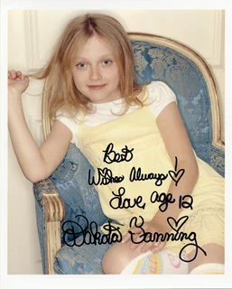 Dakota Fanning autograph