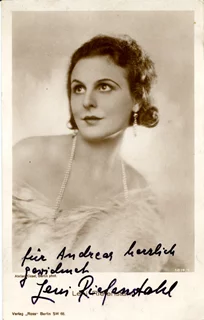 Leni Riefenstahl autograph