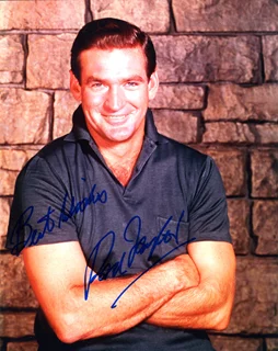 Rod Taylor autograph