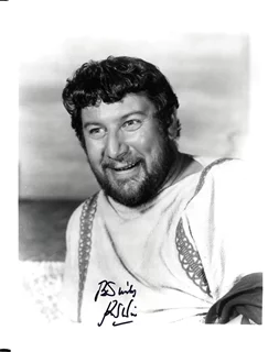 Peter Ustinov autograph