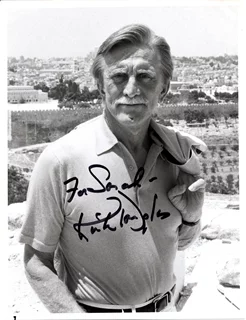 Kirk Douglas autograph