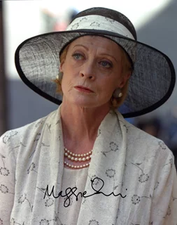 Maggie Smith autograph