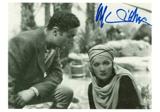 Marlene Dietrich autograph