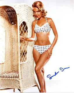 Sandra Dee autograph