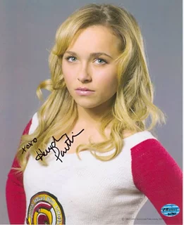 Hayden Panettiere autograph