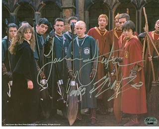 Jamie Yeates autograph