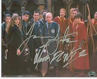 Jamie Yeates autograph