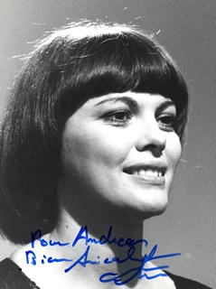 Mireille Mathieu autograph