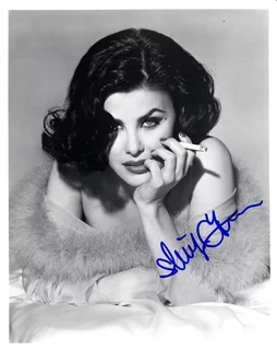 Sherilyn Fenn autograph