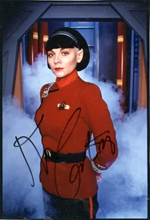 Kim Cattrall autograph