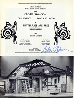 Gloria Swanson autograph