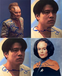 Star Trek Voyager autograph