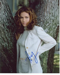 Amy Brenneman autograph