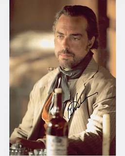 Titus Welliver autograph