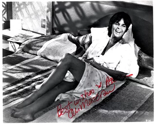 Ali MacGraw autograph