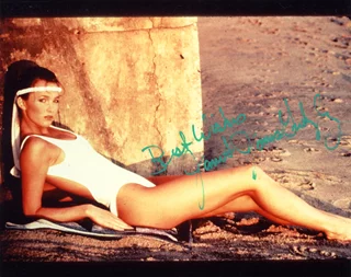 Janet Jones Gretzky autograph