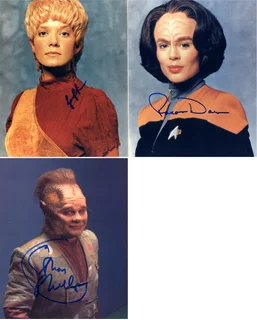 Star Trek Voyager autograph