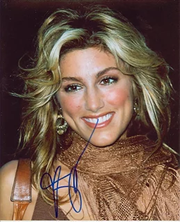 Jennifer Esposito autograph