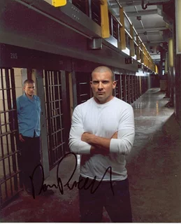 Dominic Purcell autograph