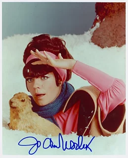 Jo Anne Worley autograph