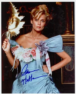 Lauren Hutton autograph