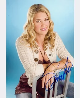 Sarah Lancaster autograph