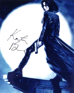 Kate Beckinsale autograph